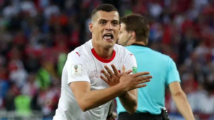 Futbollisti me origjinë shqiptare Granit Xhaka nominohet për “Topin e Artë”