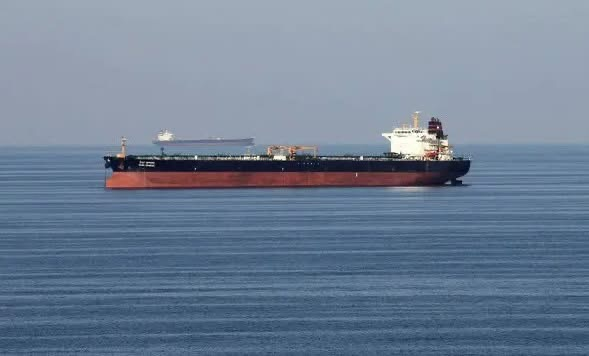 Ngushtica e Hormuzit mbyllet sërish, rriten tensionet mes Iranit dhe SHBA-së, çfarë po ndodh