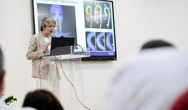 Ministrja Sala me studentët e mjekësisë: Inteligjenca Artificiale një aleat i ri në diagnostikë