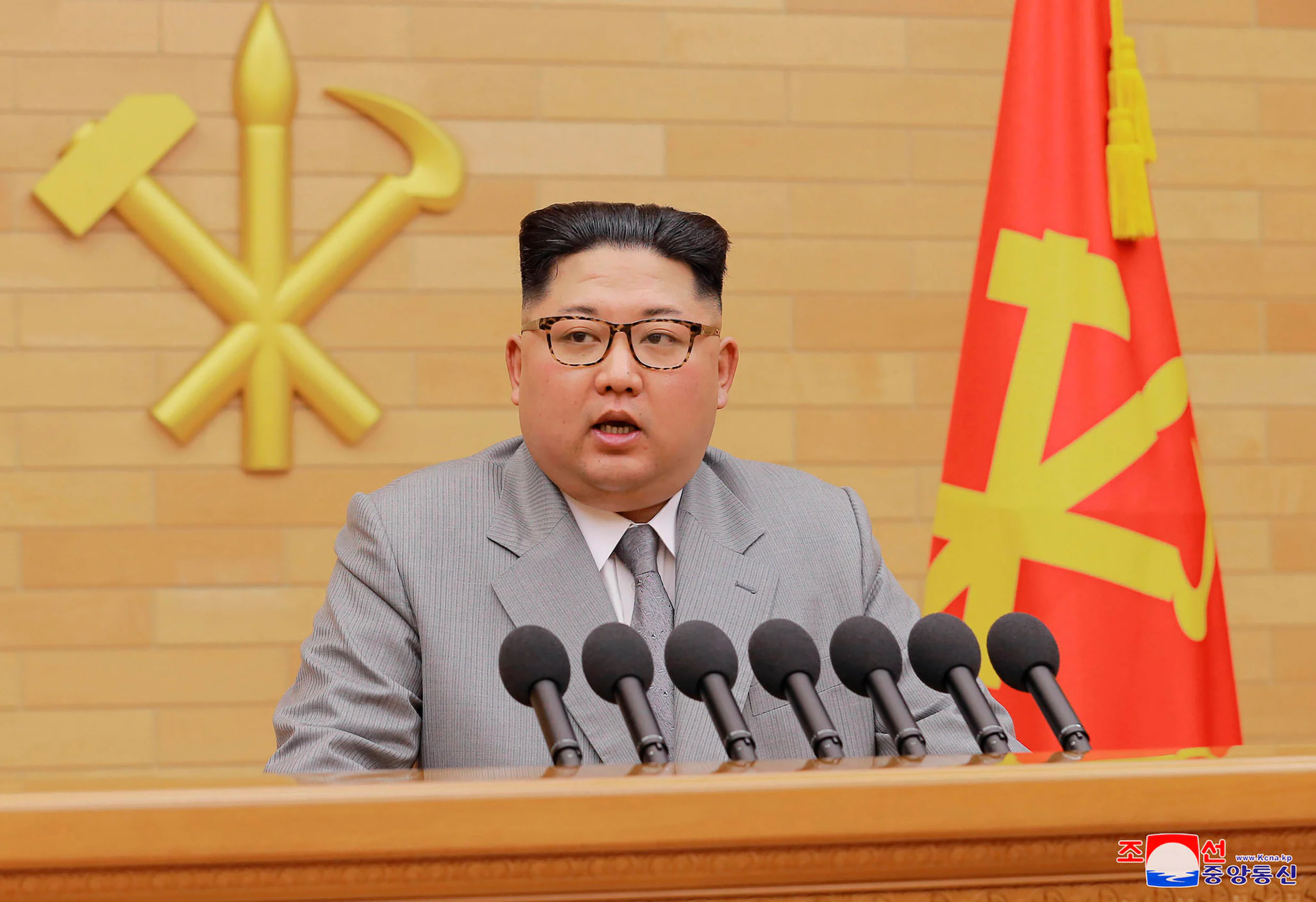 Koreja e Veriut ndryshon kushtetutën, sulm bërthamor nëse Kim Jong Un vritet