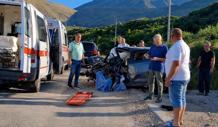 Aksident i rëndë në Kardhiq-Delvinë, një viktimë dhe tre të lënduar