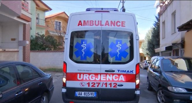 E rëndë në Ksamil, babai përplas aksidentalisht për vdekje vajzën e tij 4-vjeçare