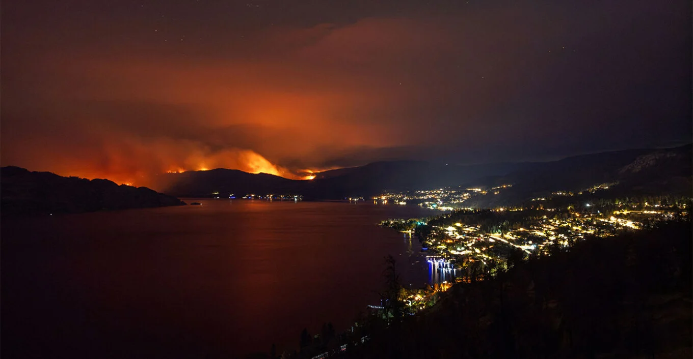 Zjarri masiv në Kanada detyron mbi 20 mijë persona të evakuohen, një 80-vjeçare humb jetën
